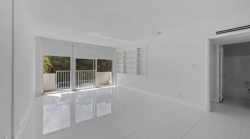 401 Peruvian Avenue 2010, Palm Beach