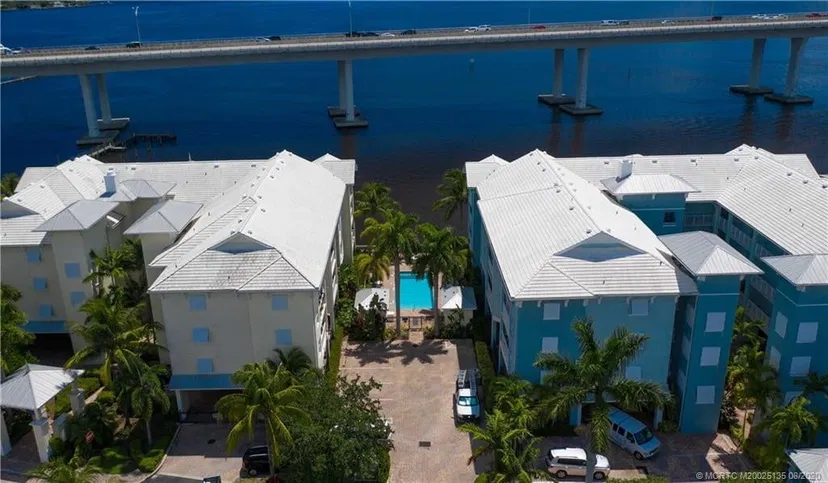 Harborage Yacht Club Unit 205