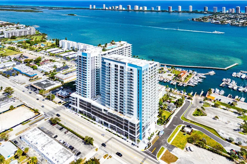 220 Lake Shore Drive 1613, Lake Park