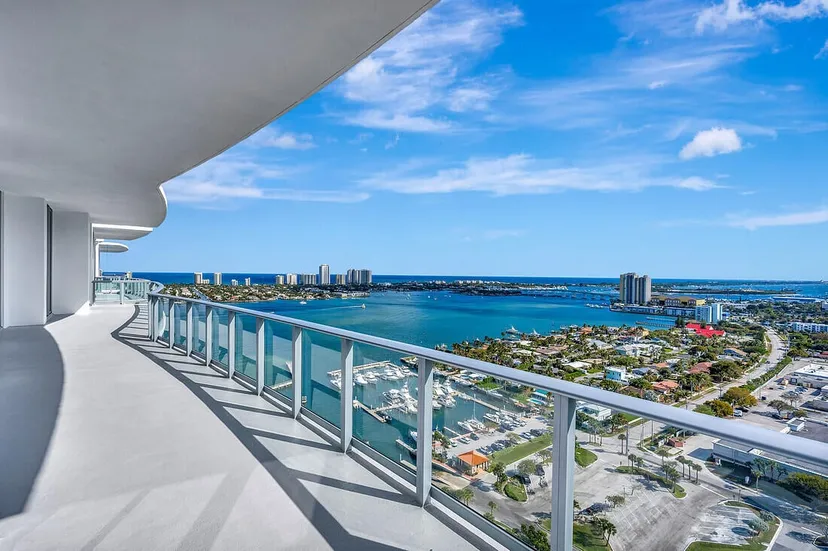 220 Lake Shore Drive 2411, Lake Park