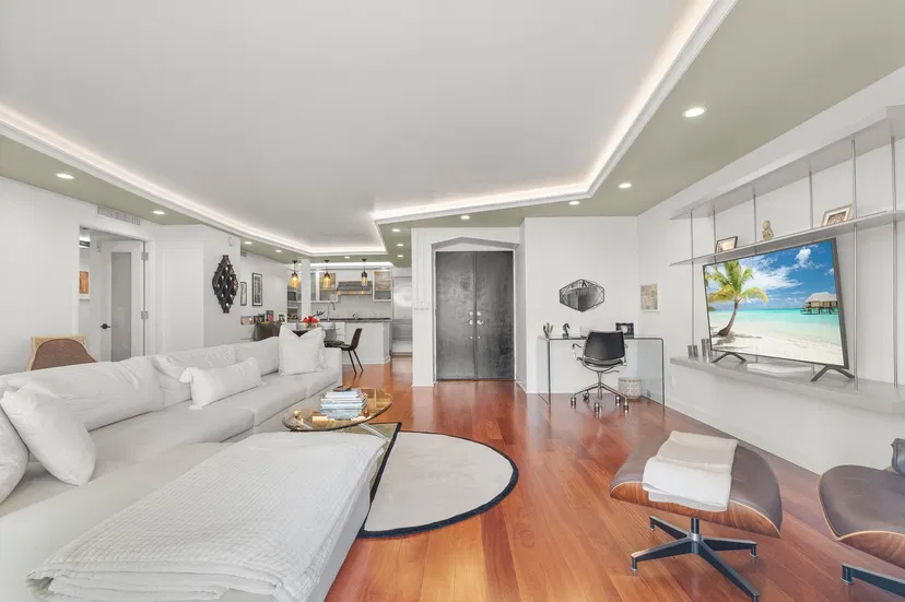 170 Chilean Avenue #3c — photo 4