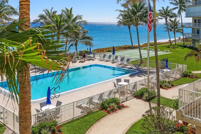 Sea Gate Palm Beach Unit 318