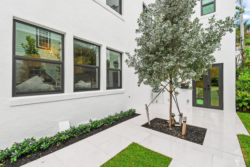 226 Oleander Avenue #3 — photo 4