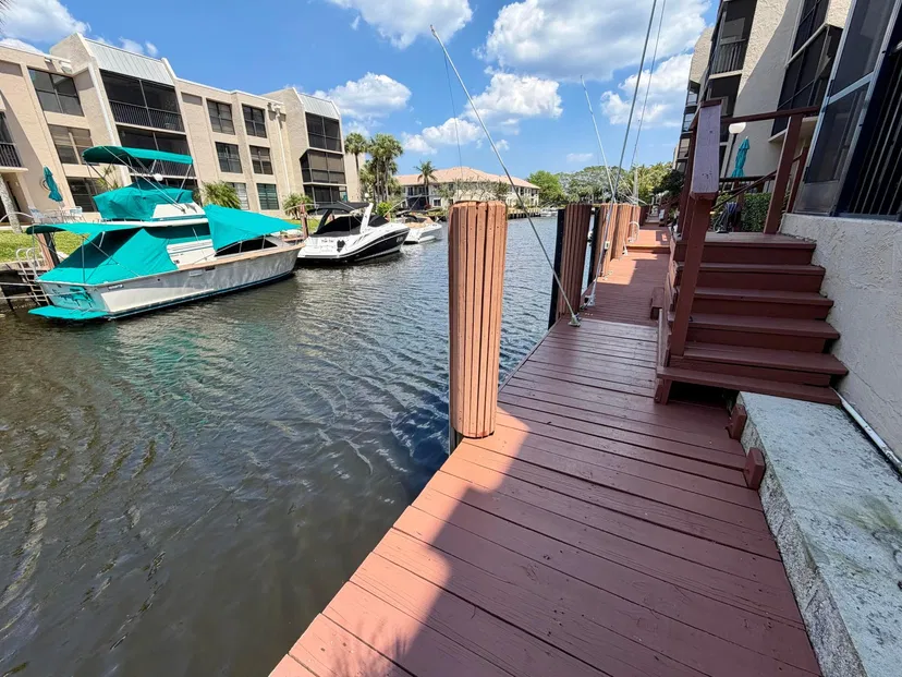 6 Royal Palm Way 102, Boca Raton