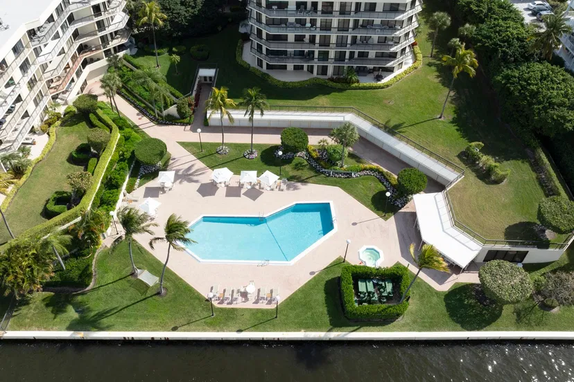 2860 S Ocean Palm Beach Unit 206s