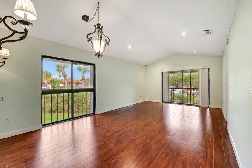 5500 NW 2nd Boca Unit 207