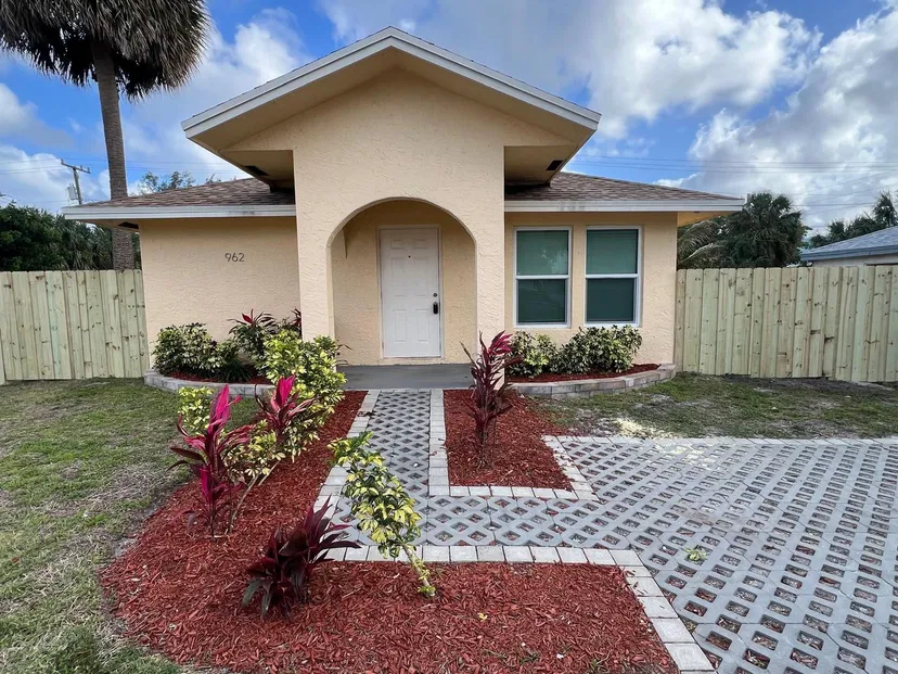 Sold Aug 2026 · 962 29th Street, West Palm Beach