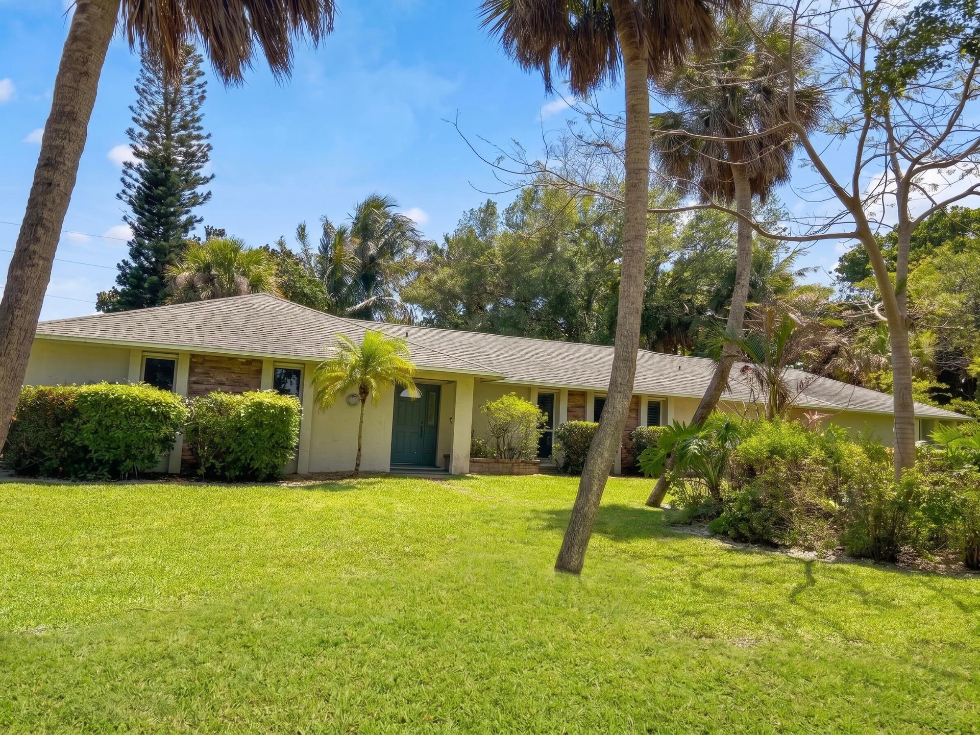 Sold Apr 2026 · 5 Delano Lane, Sewalls Point