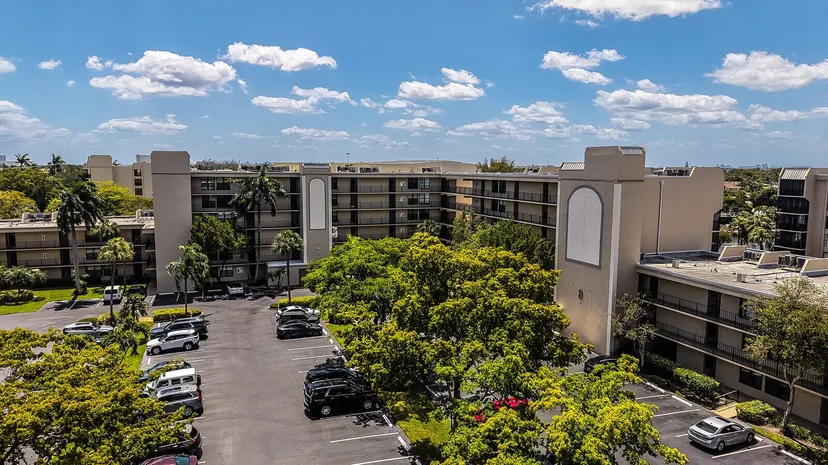8 Royal Palm Way 401, Boca Raton