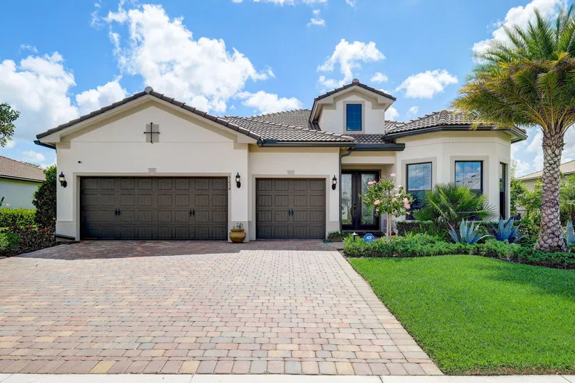 9234 Balsamo Drive, Palm Beach Gardens