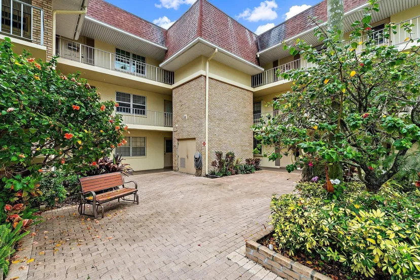 PGA National Palm Beach Gardens Unit 131