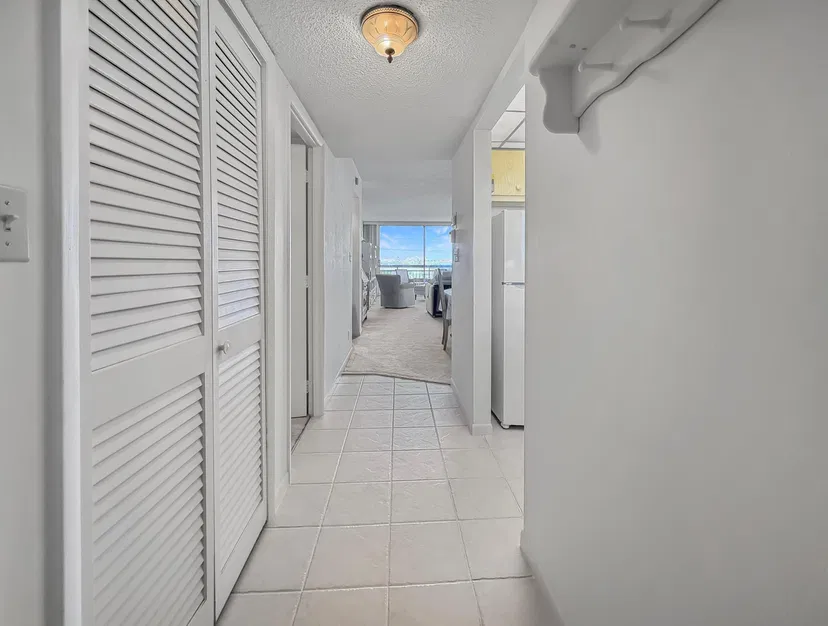 555 NW 4th Avenue 401, Boca Raton