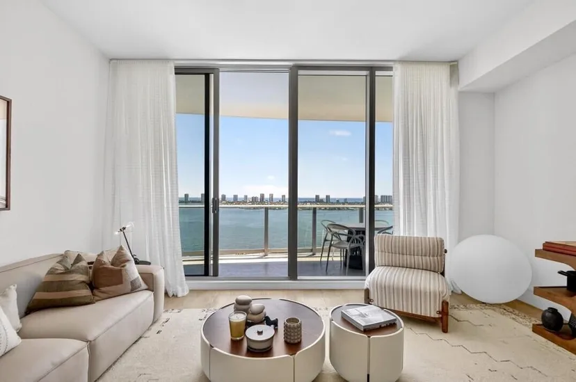 220 Lake Shore Drive 1708, Lake Park