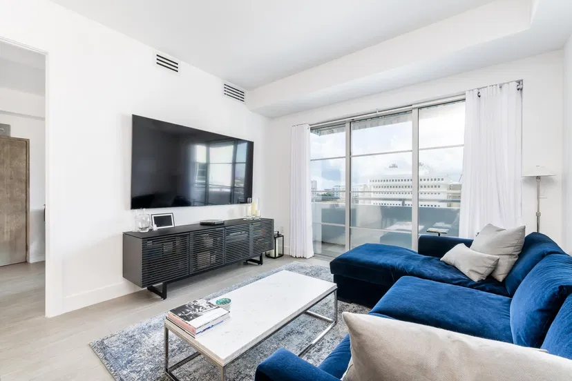 Unit 818 · Tower 155 · Boca Raton
