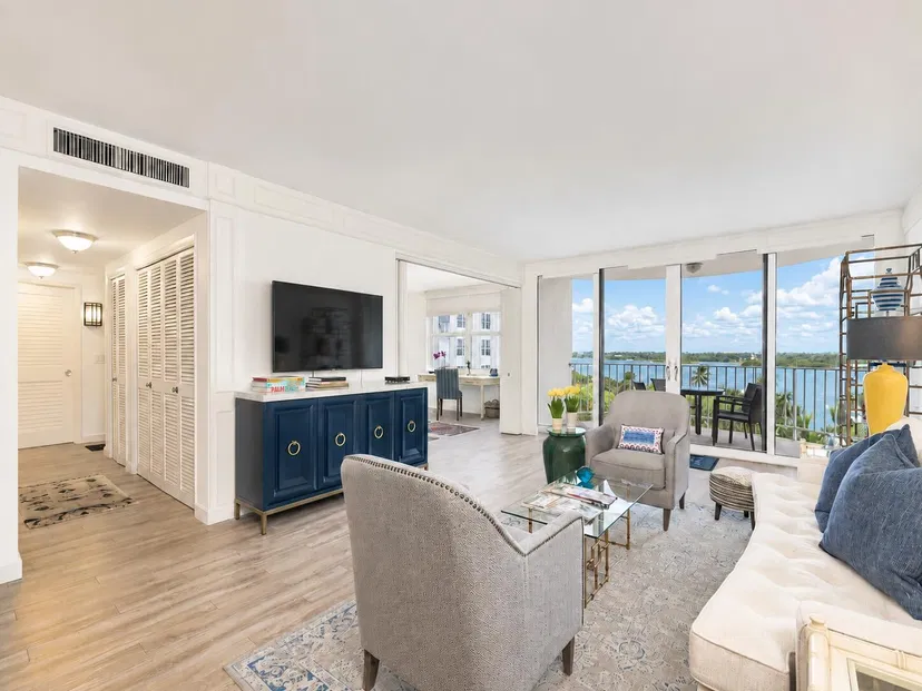 Unit 715 · 2295 S Ocean Palm Beach · Palm Beach