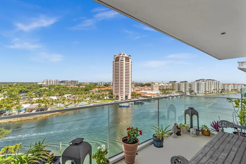 701 E Camino Real 12g, Boca Raton