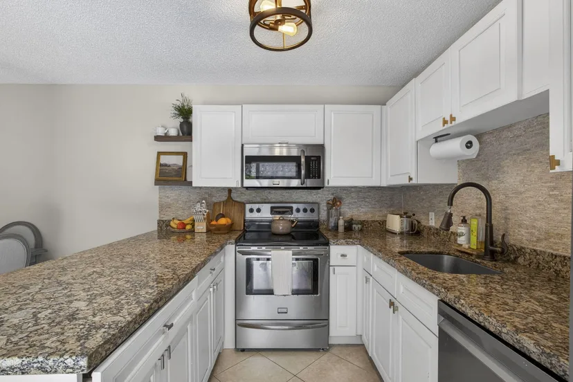 121 1st Terrace, Palm Beach Gardens