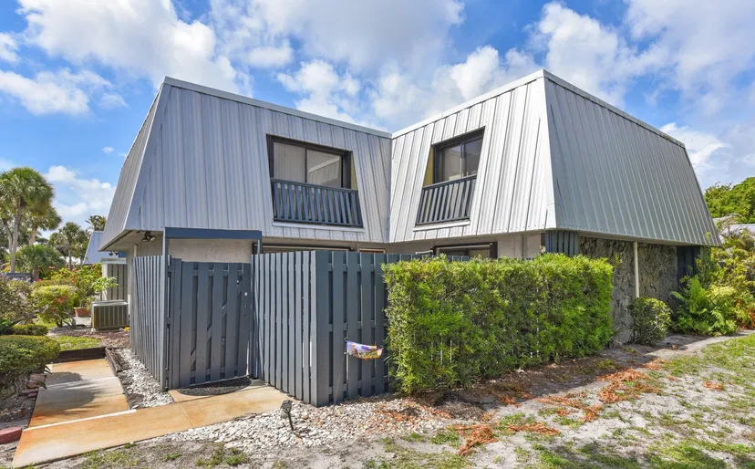 Sold Sep 2026 · 3802 SE Jefferson Street, Stuart