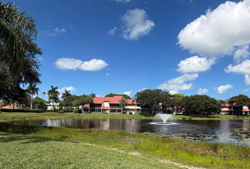 22 Lexington Lane W D, Palm Beach Gardens