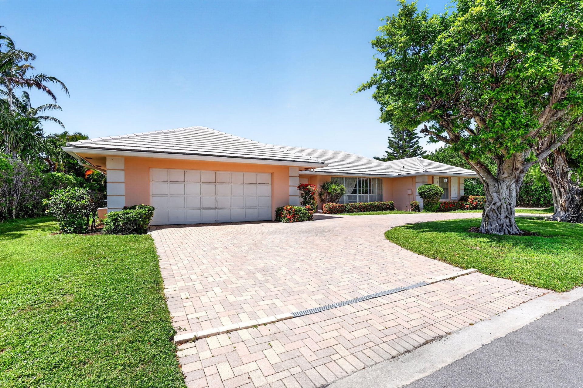217 Plantation Road — photo 4