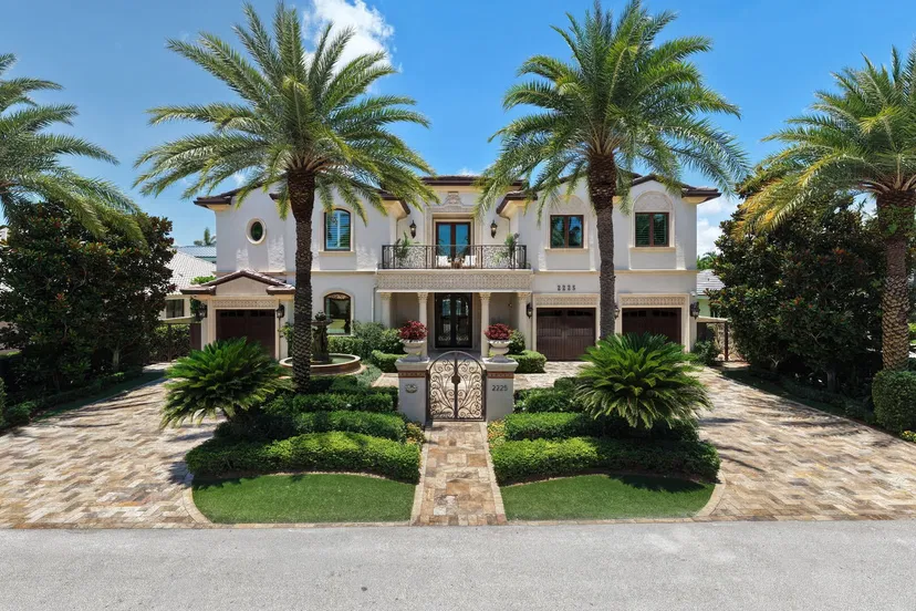 2225 W Silver Palm Road, Boca Raton