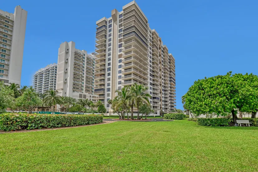 Singer Island Unit 101