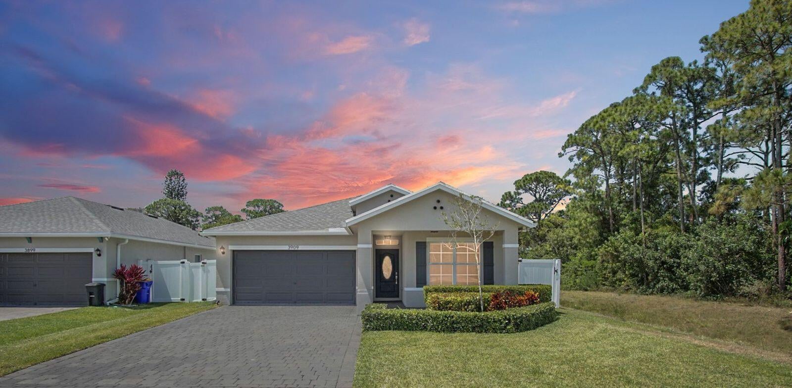 3909 SE Lee Street, Stuart
