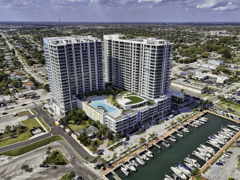 220 Lake Shore Drive 613, Lake Park
