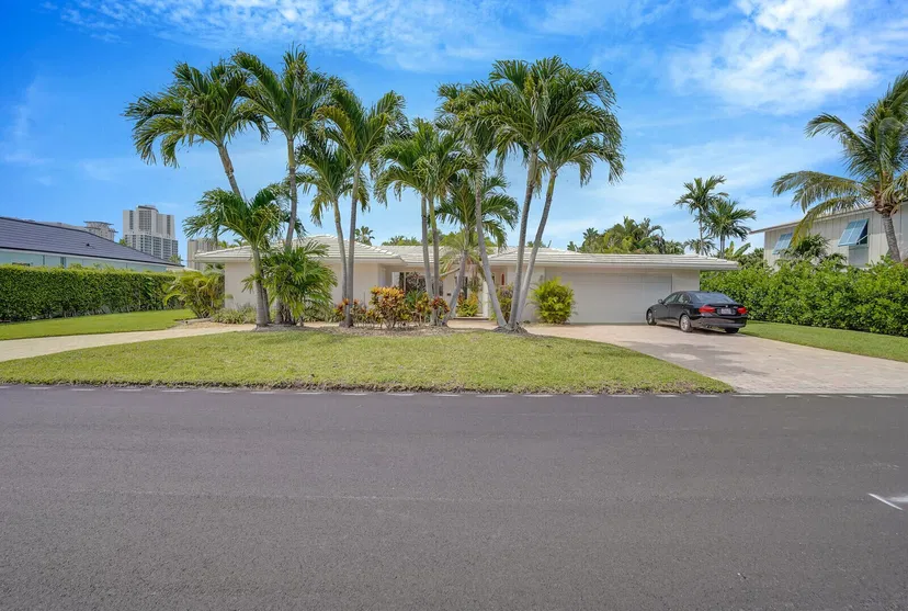 1211 Bimini Lane, Riviera Beach