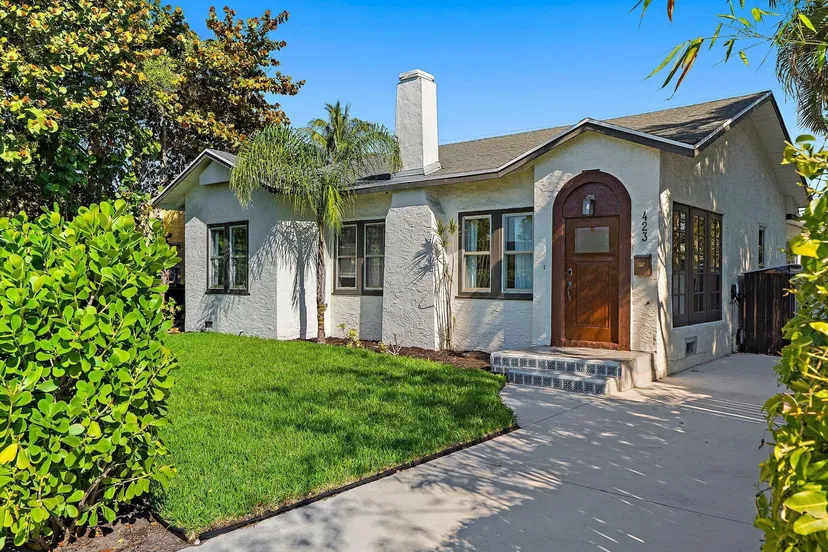 Sold Sep 2026 · 423 Avenida Alegre, West Palm Beach