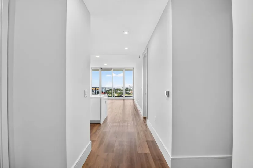 220 Lake Shore Drive 1511, West Palm Beach