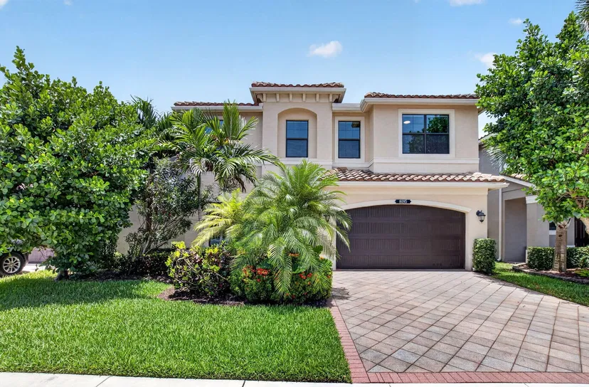 Saturnia Boca Raton