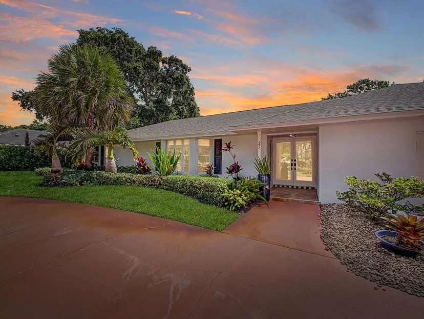 22 Banyan Road, Sewalls Point