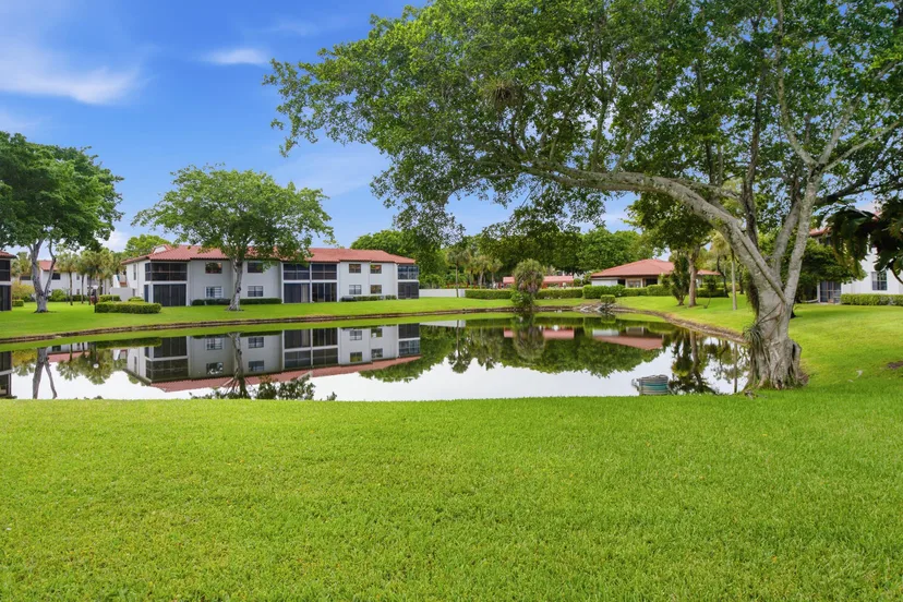 9232 Pecky Cypress Lane 2G, Boca Raton