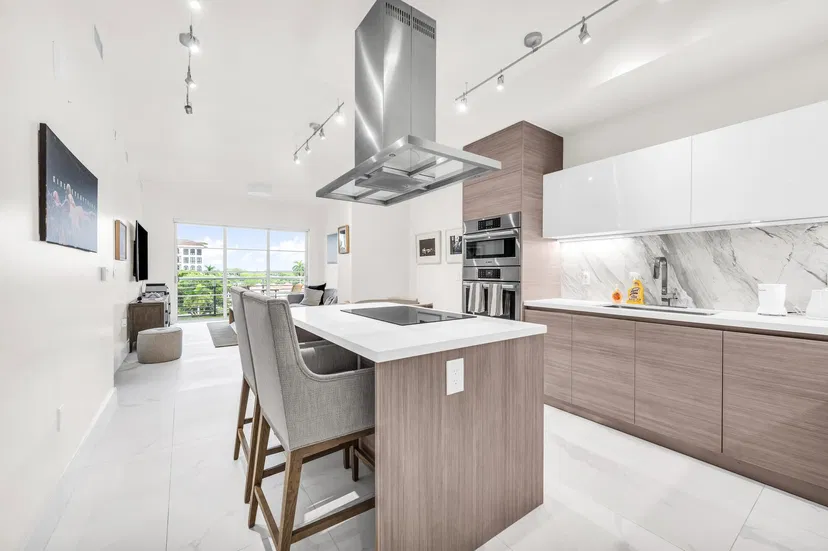Unit 524 · Tower 155 · Boca Raton