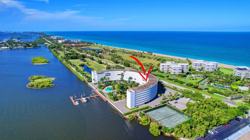 2505 S Ocean Boulevard 403, Palm Beach