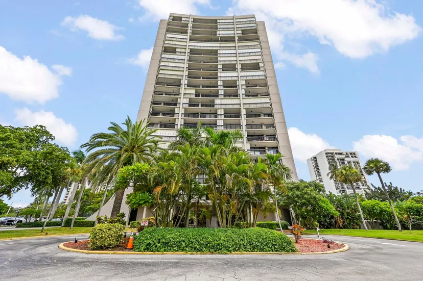 Presidential Place Unit 1006