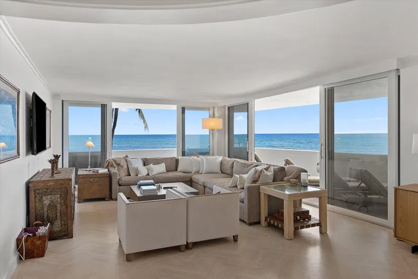 Royal Park Unit 212