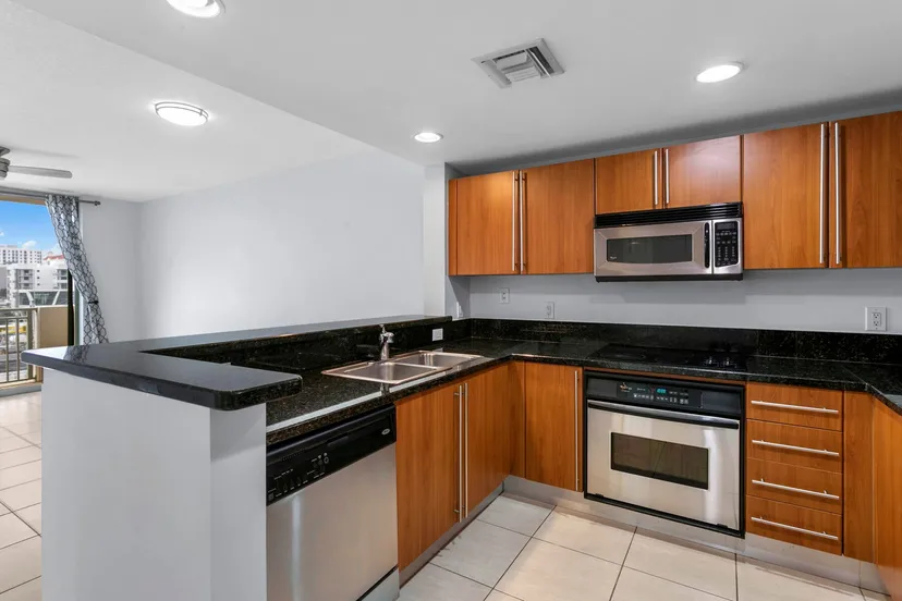 610 CLEMATIS Street 418, West Palm Beach