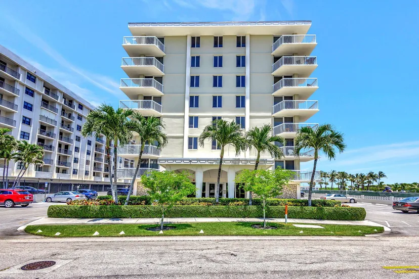 Singer Island Unit 211