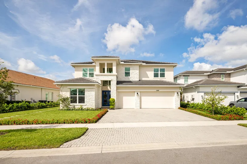 12143 Waterstone Circle, Palm Beach Gardens