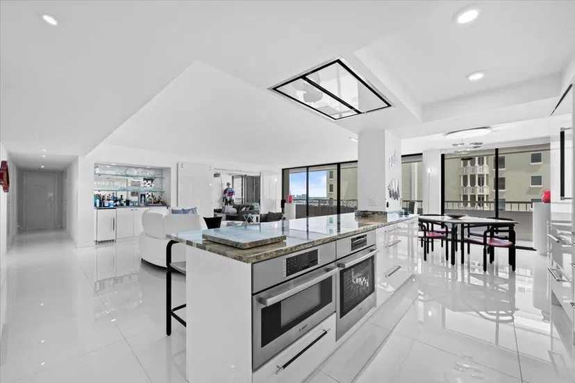 5280 N Ocean Drive 10C, Riviera Beach