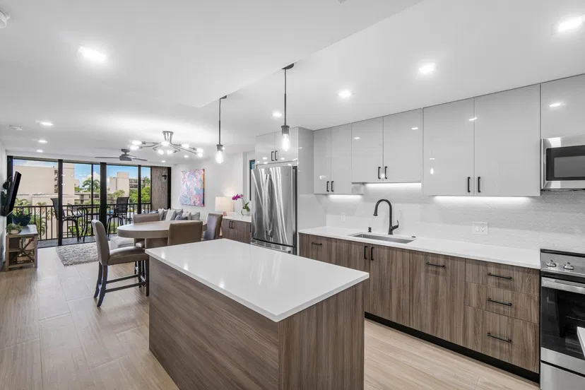 4 Royal Palm Way 4020, Boca Raton
