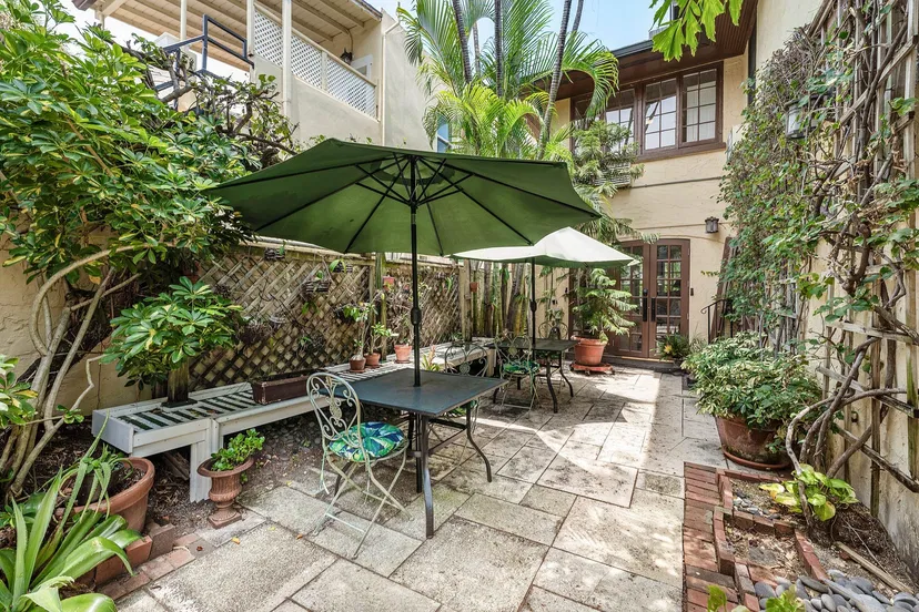 232 Australian Avenue #3 — photo 3