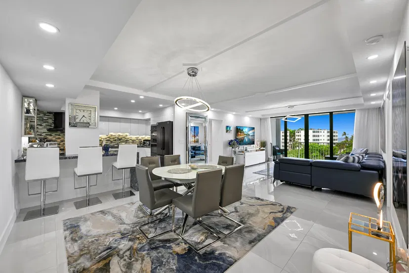 Unit 516 · 2860 S Ocean Palm Beach · Palm Beach