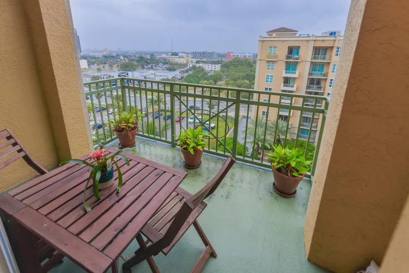 403 S SAPODILLA Avenue 817, West Palm Beach