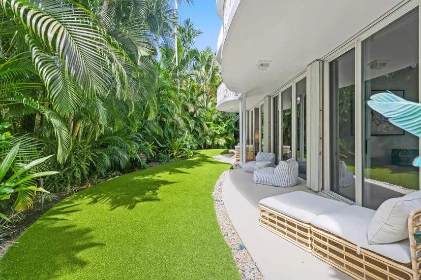 429 Australian Avenue #3 — photo 4