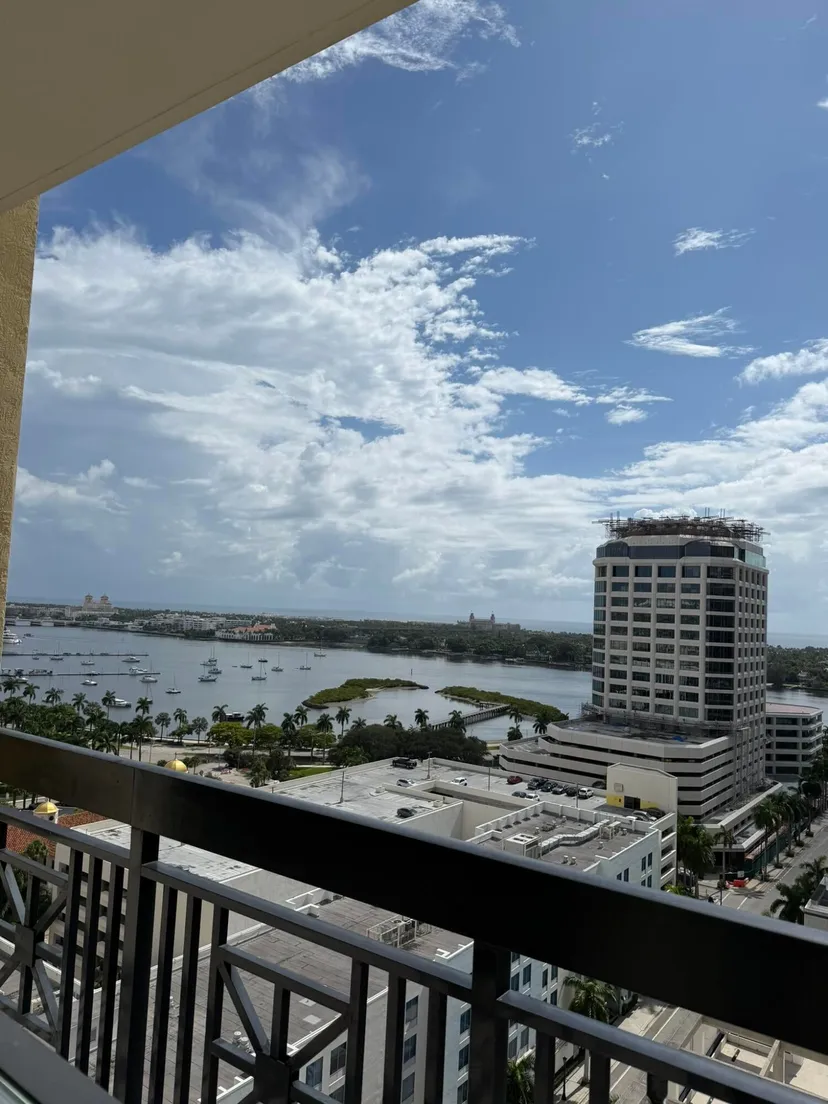 One City Plaza Unit 1508