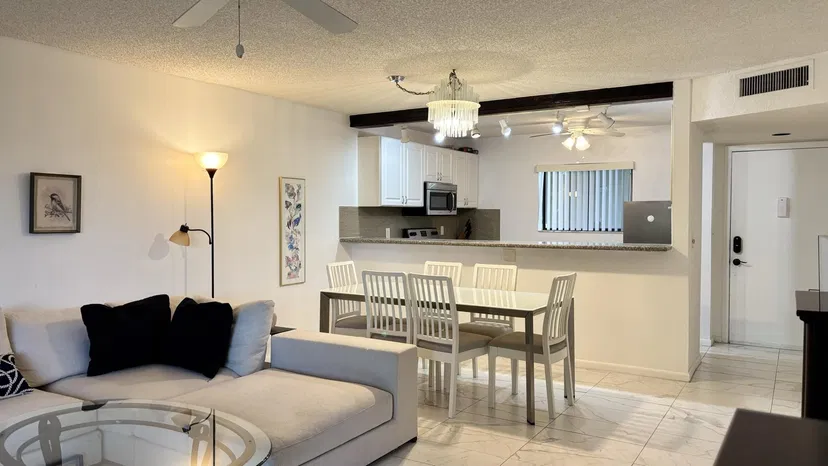 Unit Apt 313