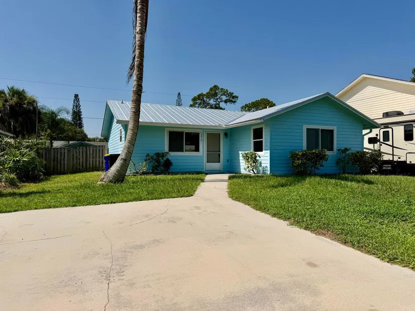 Sold Sep 2026 · 3816 SE Middle Street, Stuart